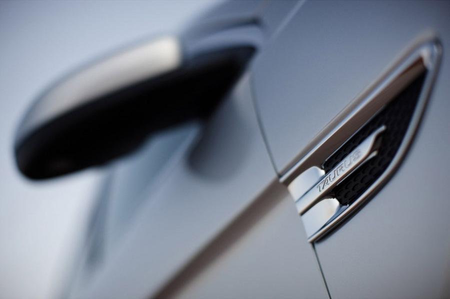  Ford Taurus SHO 2010 года  (фото 174 из 248)